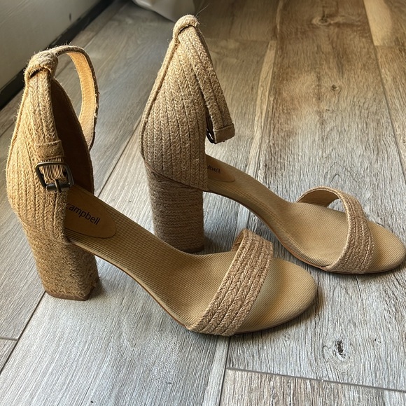 Jeffrey Campbell Tan Rowboat Ankle
Strap Sandal Sz 10 - Picture 4 of 7